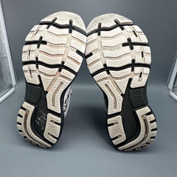 Brooks Ghost White Athletic Shoes for Women for sale | eBay Brooks Ghost 15 Women\'s 9 B White Athletic Sneakers Lace-Up Low Top Round Toe